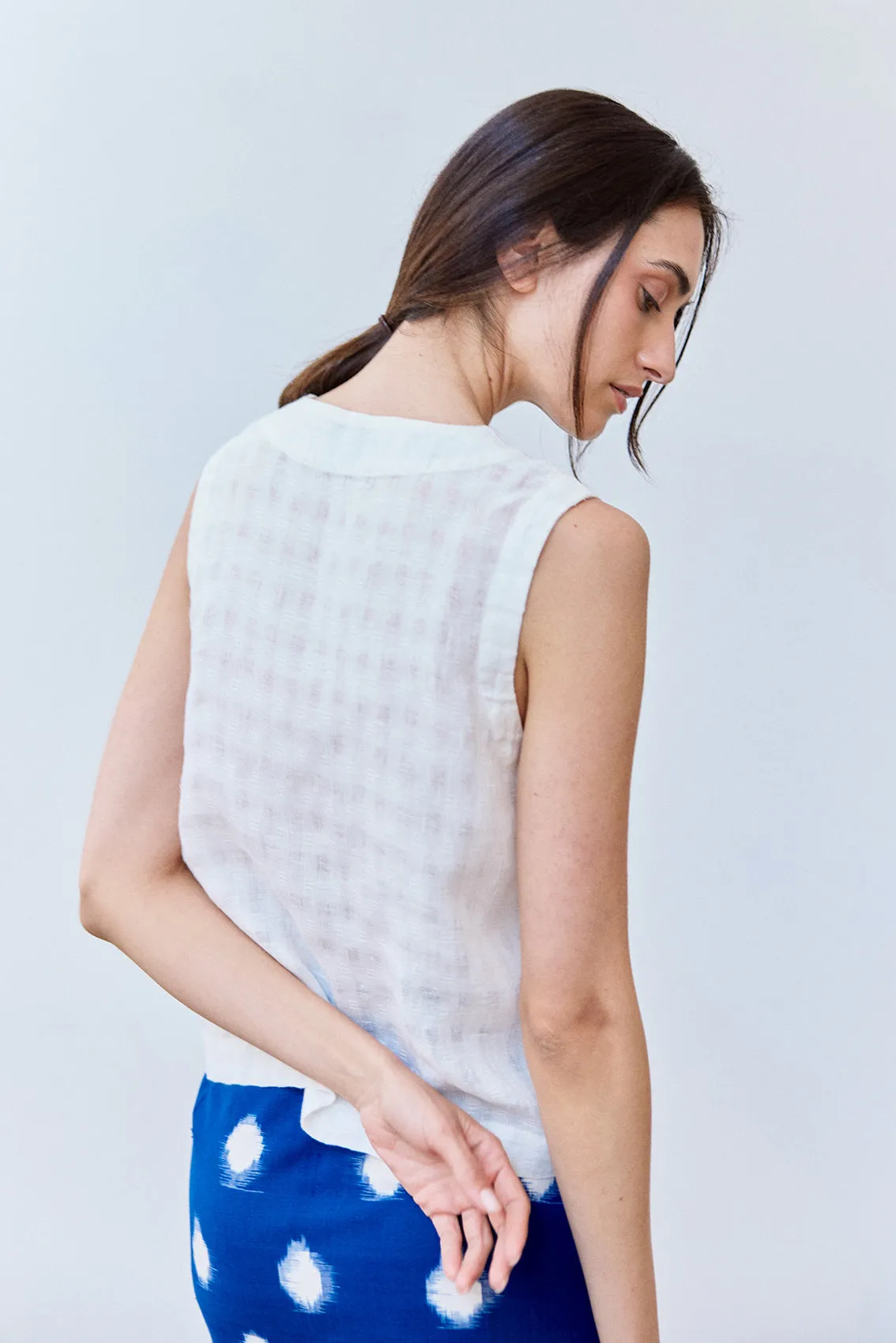 Buttoned Linen Vest Top - Crudo