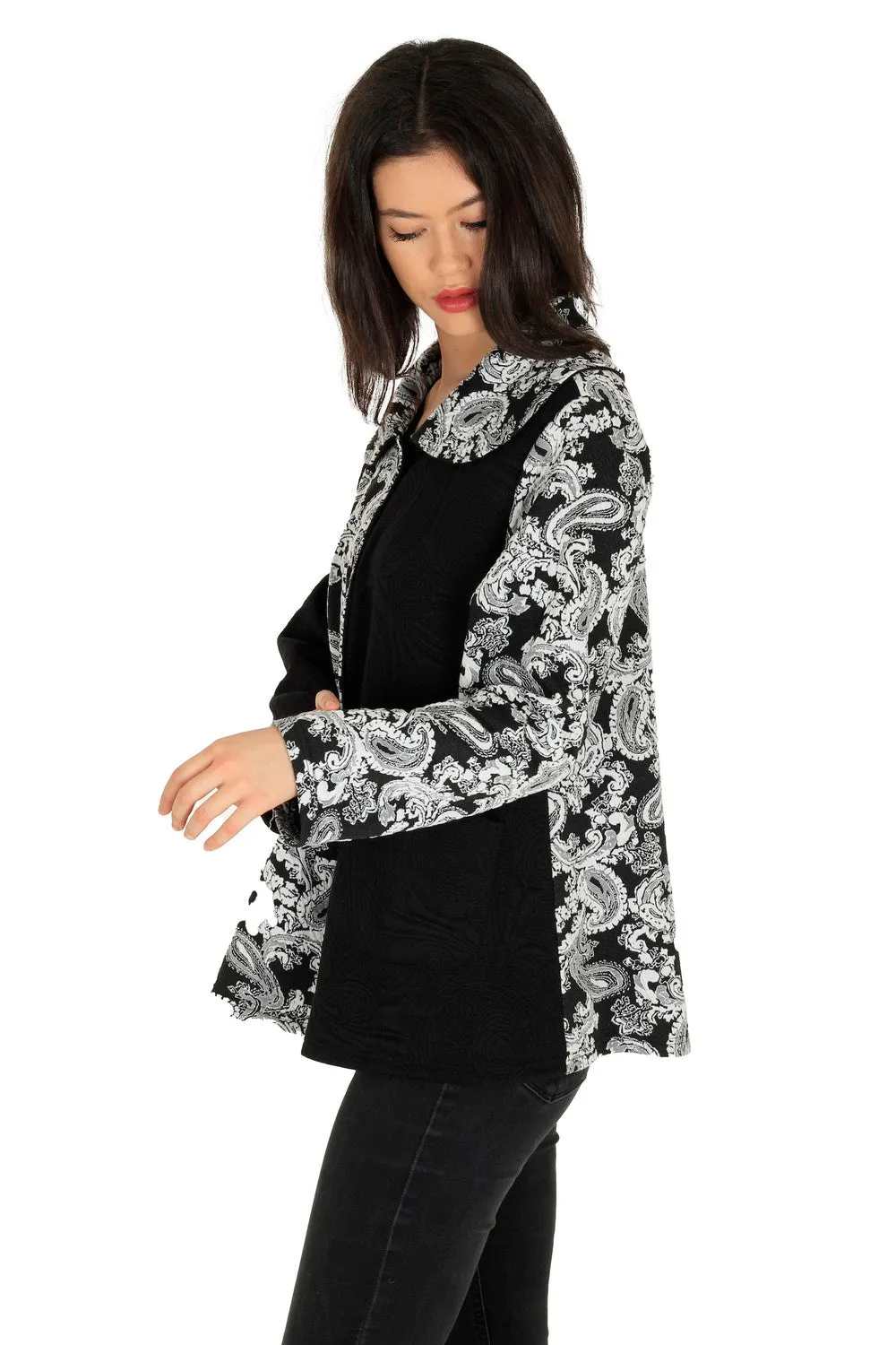 Stylish Black and White Long Sleeve Jacket for Women